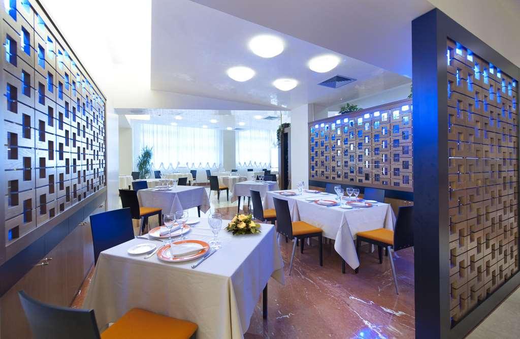 Park Hotel Centro Congressi Potenza Restaurace fotografie