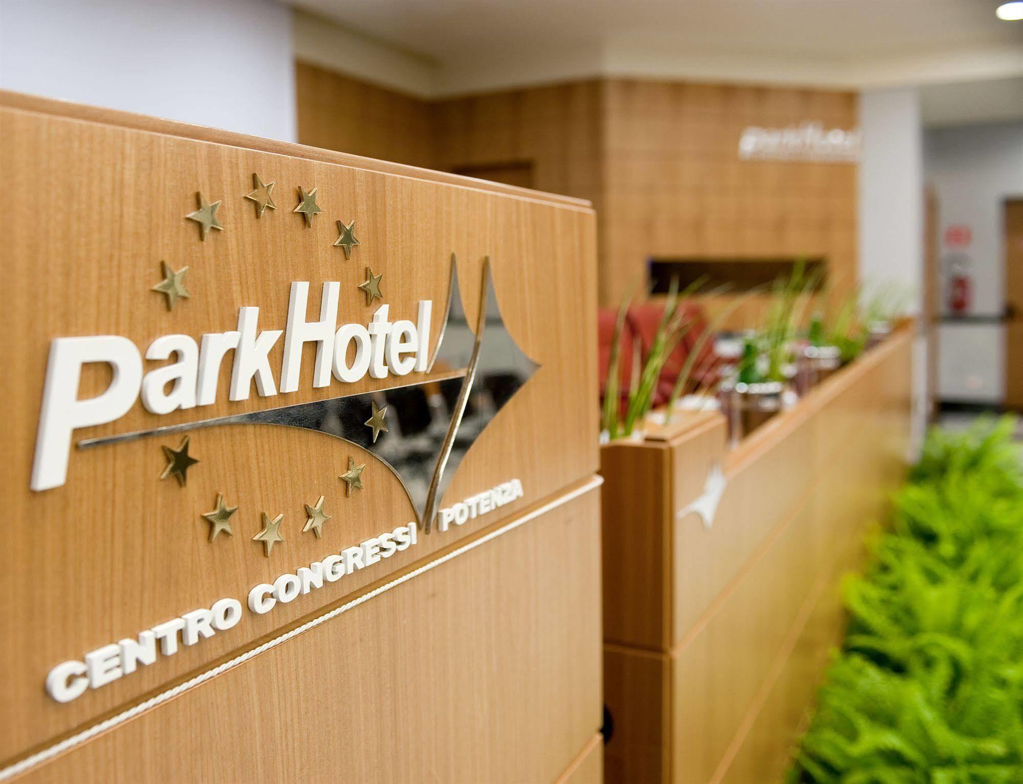 Park Hotel Centro Congressi Potenza Exteriér fotografie