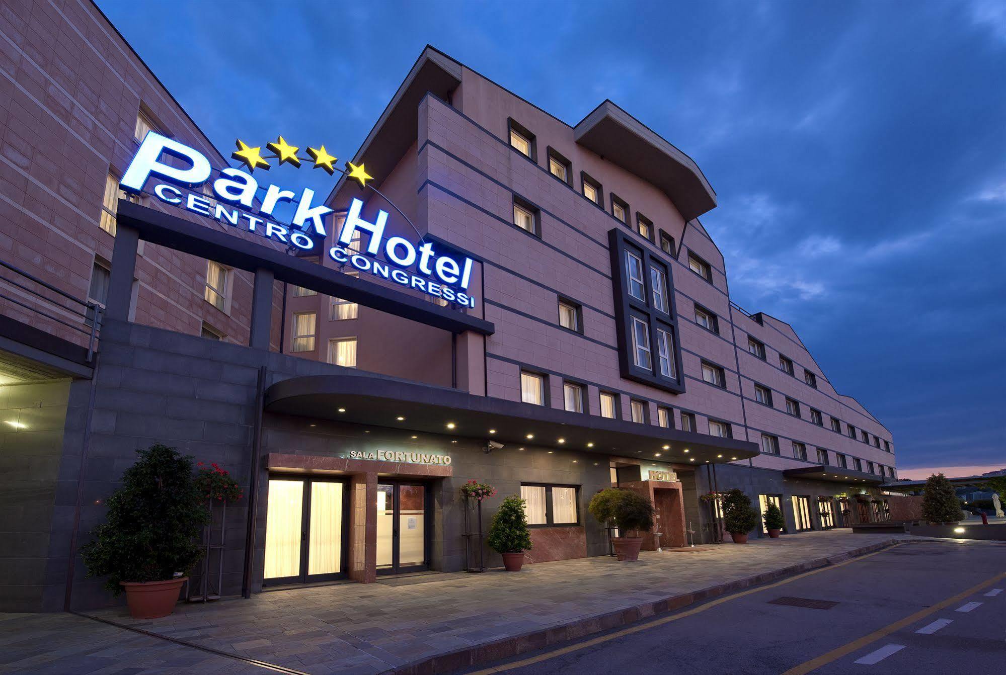 Park Hotel Centro Congressi Potenza Exteriér fotografie